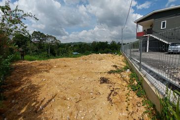 Desa Pinggiran Putra