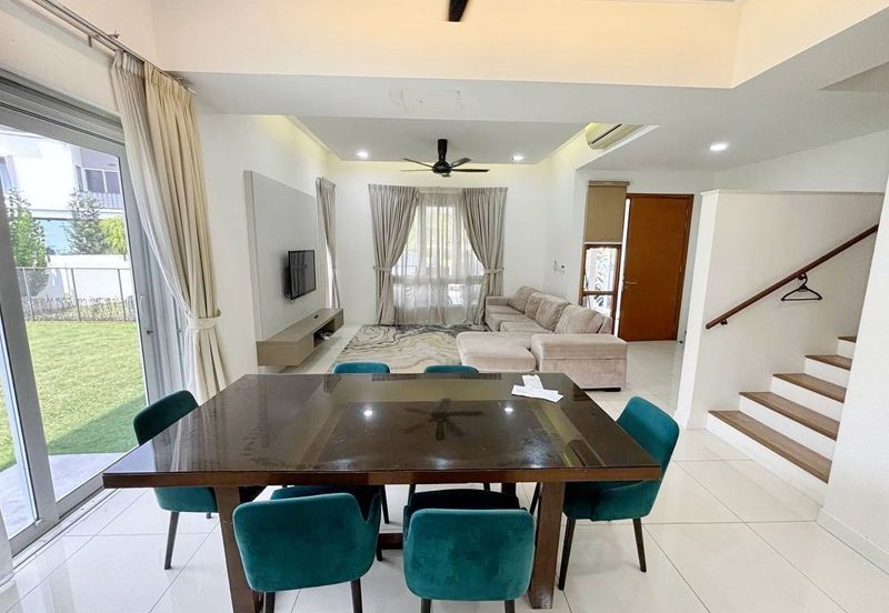 Parkfield Residences, Tropicana Heights