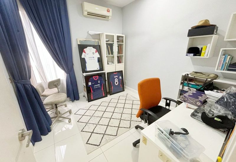 Parkfield Residences, Tropicana Heights