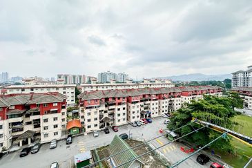 Le Jardine Condominium