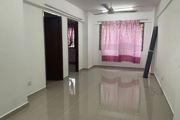 Pangsapuri Putra Damai