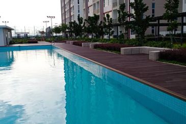 LakeFront Residence Cyberjaya