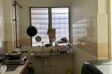 Pangsapuri Putra Damai