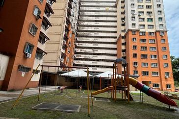 Pangsapuri Putra Damai