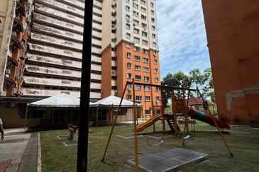 Pangsapuri Putra Damai