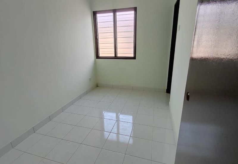 Persiaran Puncak Alam 1 