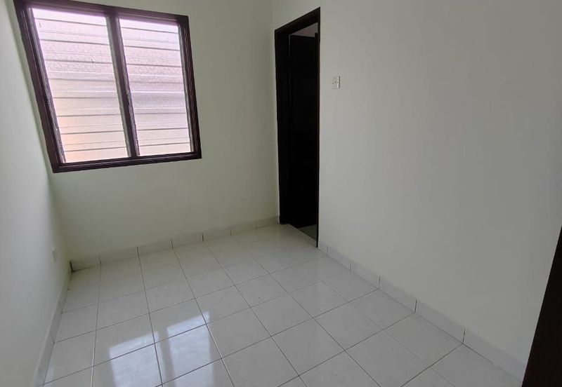 Persiaran Puncak Alam 1 