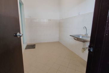 Persiaran Puncak Alam 1 