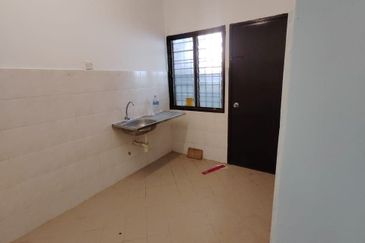 Persiaran Puncak Alam 1 