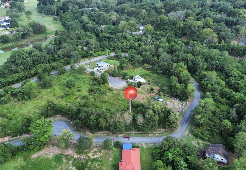 Perdana College Heights