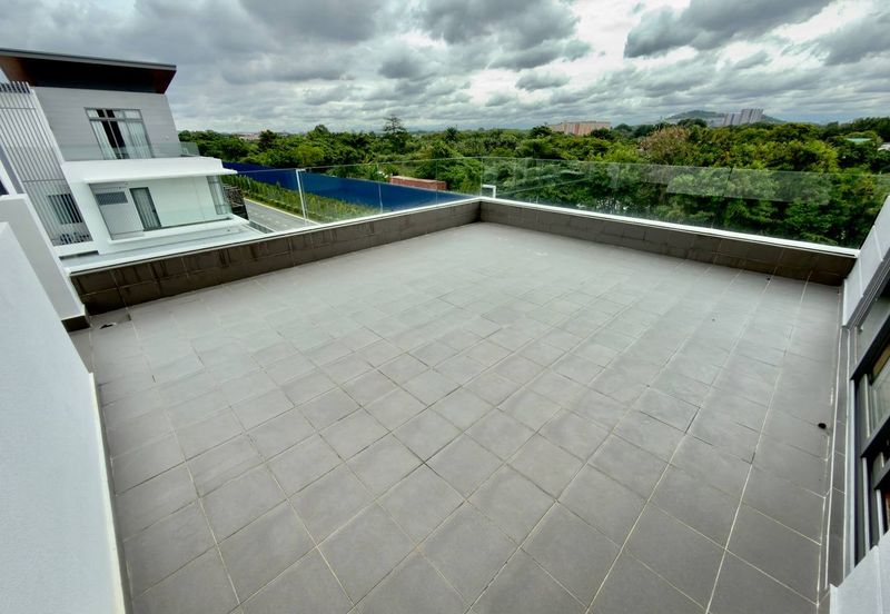 Broadleaf Residences, Hometree