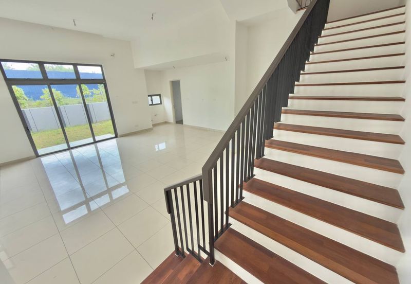 Broadleaf Residences, Hometree