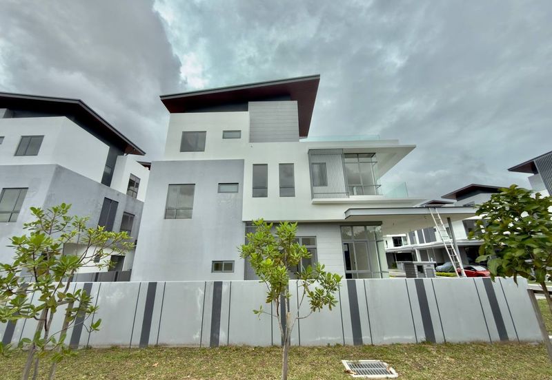 Broadleaf Residences, Hometree