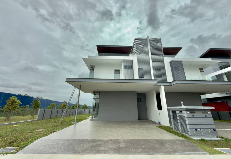 Broadleaf Residences, Hometree