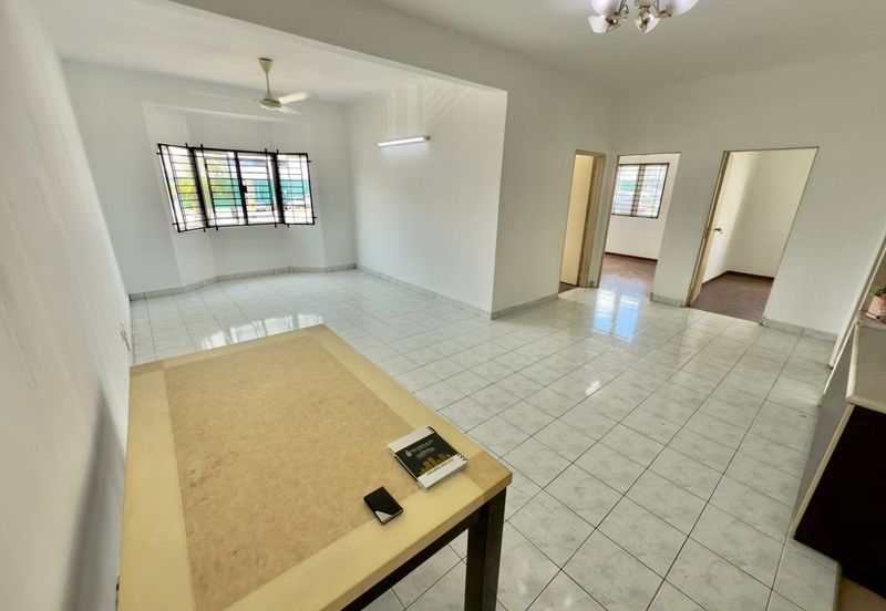 Pangsapuri Mutiara Subang