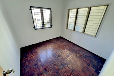 Pangsapuri Mutiara Subang