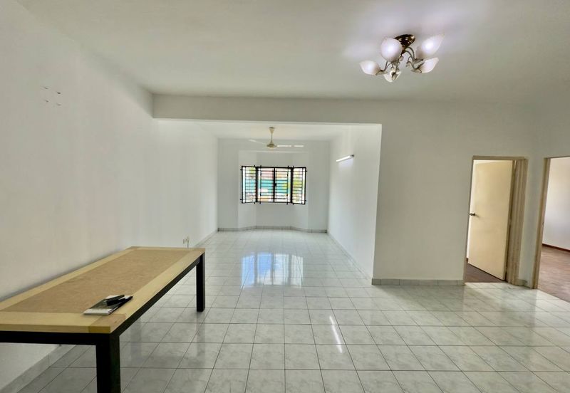 Pangsapuri Mutiara Subang