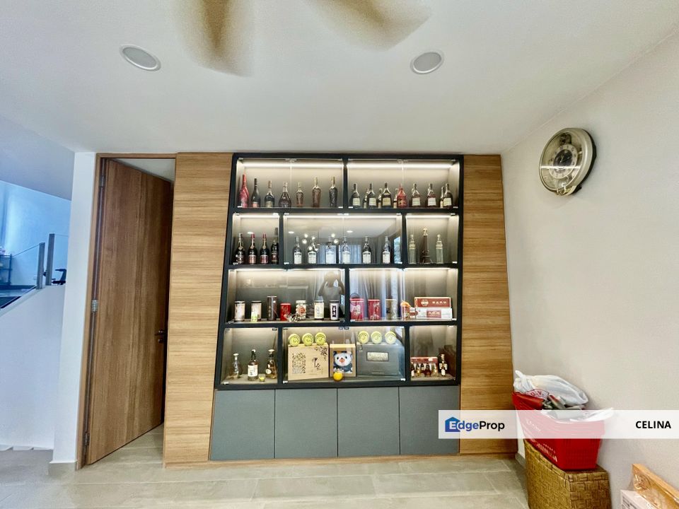 10 car parks 2 storey bungalow, Selangor, SierraMas