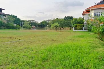 BUNGALOW LOT ( LAND/TANAH ) + ( 5834ft ) PUTRAJAYA