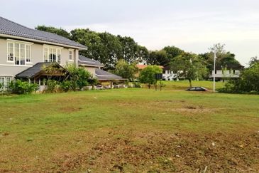 BUNGALOW LOT ( LAND/TANAH ) + ( 5834ft ) PUTRAJAYA