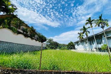 BUNGALOW LAND ( FREEHOLD + 6,600 Sft ) Kemensah, Ampang