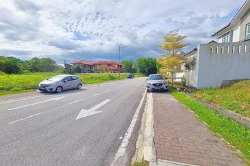 TANAH LOT BANGLO ( 6,000 Sft ) Putra Hill, Bandar Seri Putra BANGI 2025