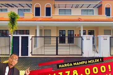 Spanish Gardens by The Water