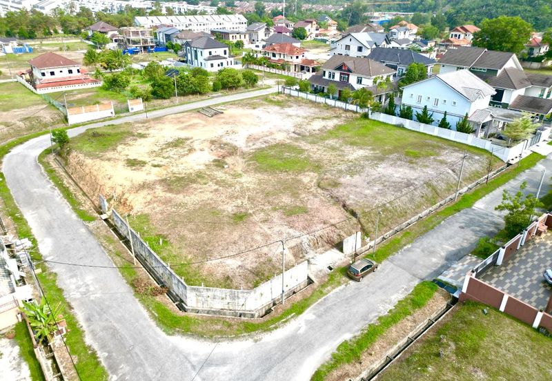 TANAH LOT BANGLO  ( 6,600 Sft ) TMN UNIVERSITI BANGI 2024