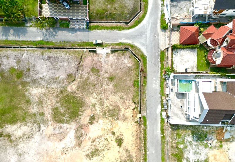 TANAH LOT BANGLO  ( 6,600 Sft ) TMN UNIVERSITI BANGI 2024