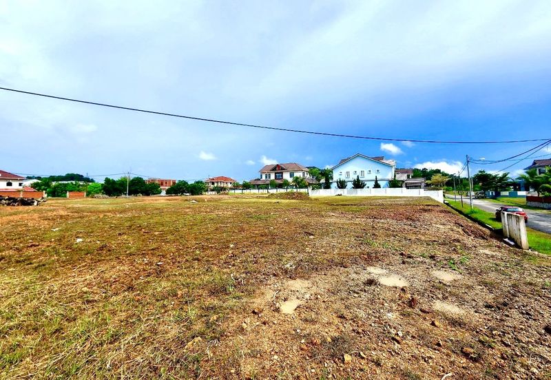 TANAH LOT BANGLO  ( 6,600 Sft ) TMN UNIVERSITI BANGI 2024