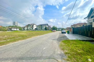 TANAH LOT BANGLO  ( 6,300 Sft ) TMN UNIVERSITI BANGI 2025