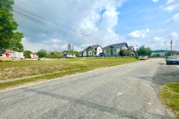 TANAH LOT BANGLO  ( 6,300 Sft ) TMN UNIVERSITI BANGI 2025