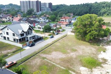 TANAH LOT BANGLO  ( 6,300 Sft ) TMN UNIVERSITI BANGI 2025