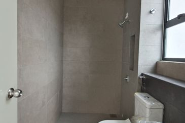 Robin @ Bandar Rimbayu