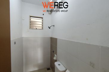 Azaria Apartment @ Bandar Paklands