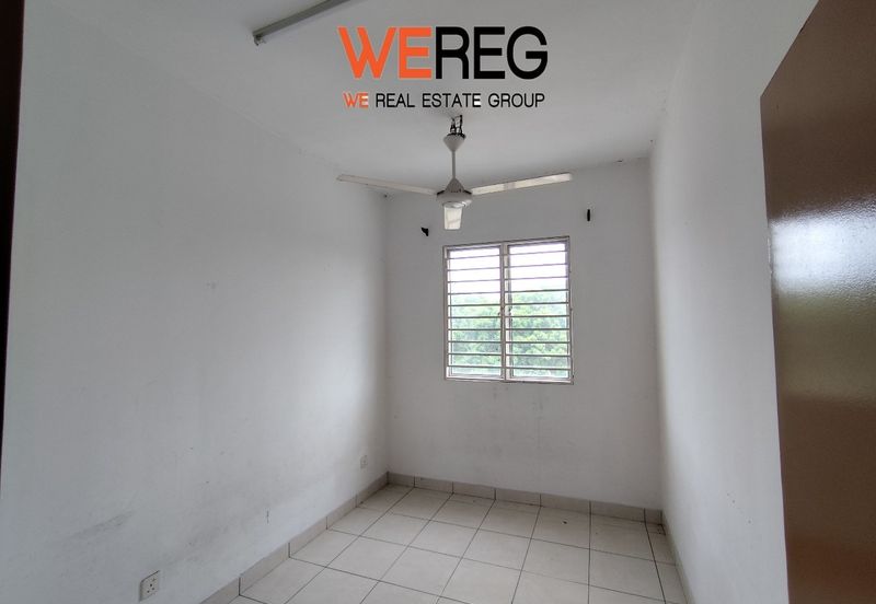 Azaria Apartment @ Bandar Paklands