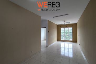 Azaria Apartment @ Bandar Paklands