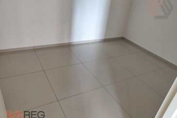 Gravit8 @ Klang South