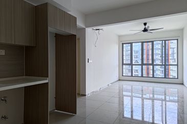 Gravit8 @ Klang South