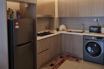 Adria Residence @ Gravit8