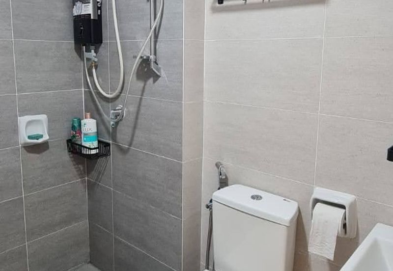 Adria Residence @ Gravit8