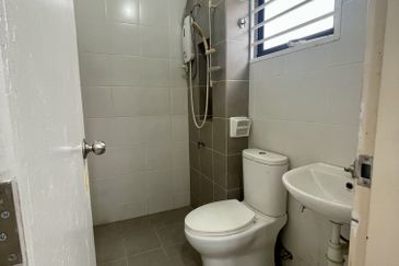 Jalan Setia Permai U13/41E