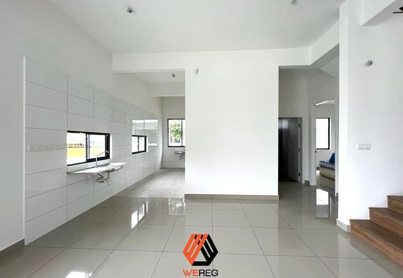 Lucent Residence @ twentyfive.7