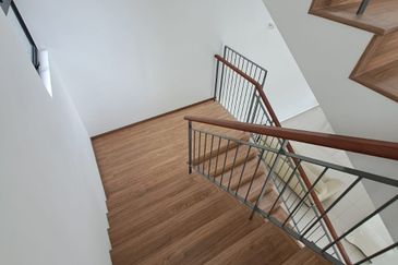 Lucent Residence @ twentyfive.7