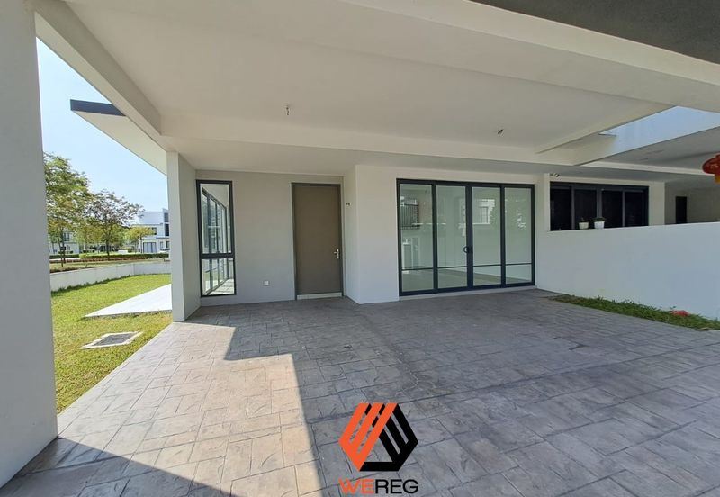 Lucent Residence @ twentyfive.7