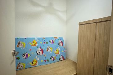 Gravit8 @ Klang South