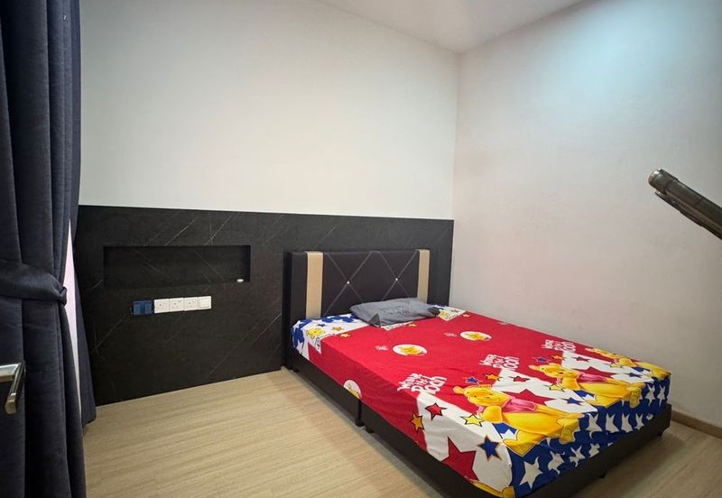 Gravit8 @ Klang South