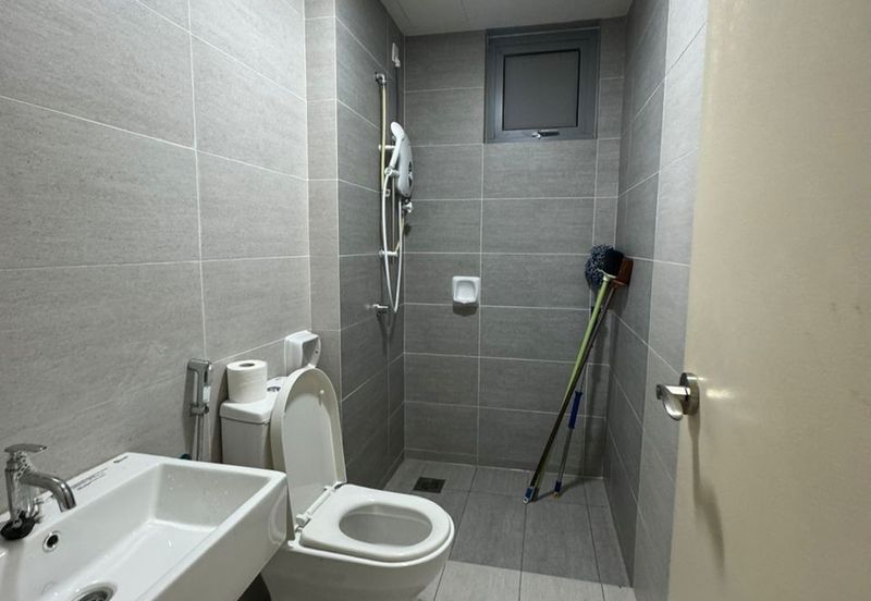 Gravit8 @ Klang South