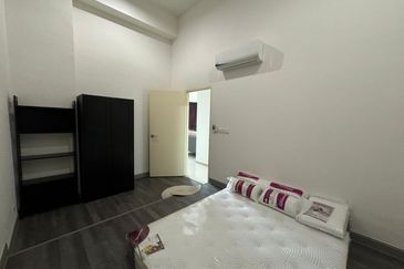 Gravit8 @ Klang South