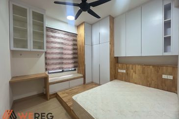 Adria Residence @ Gravit8